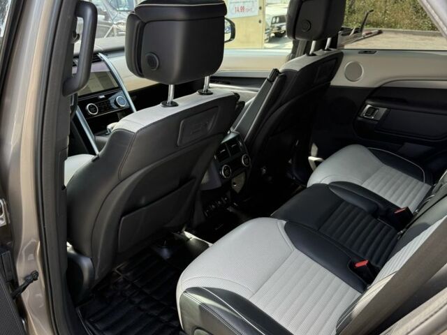 Ленд Ровер Дискавери 2021 в Львове на Automoto.ua Коричневый Ленд Ровер Дискавери, объемом двигателя 3 л и пробегом 125 тыс. км за 58000 $, фото 3 на Automoto.ua