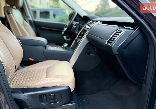 Коричневый Ленд Ровер Дискавери, объемом двигателя 3 л и пробегом 65 тыс. км за 57900 $, фото 36 на Automoto.ua