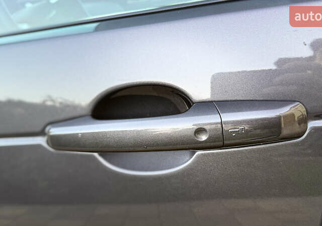 Коричневый Ленд Ровер Дискавери, объемом двигателя 3 л и пробегом 65 тыс. км за 57900 $, фото 26 на Automoto.ua