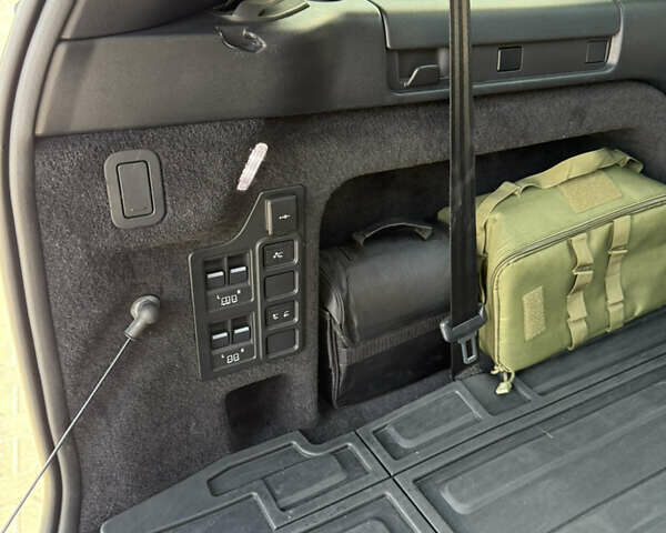 Ленд Ровер Дискавери 2021 в Львове на Automoto.ua Коричневый Ленд Ровер Дискавери, объемом двигателя 3 л и пробегом 125 тыс. км за 57650 $, фото 17 на Automoto.ua