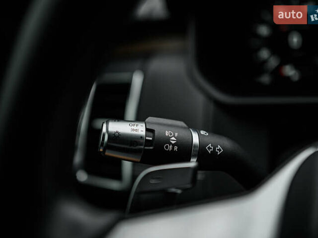 Коричневый Ленд Ровер Дискавери, объемом двигателя 3 л и пробегом 49 тыс. км за 49900 $, фото 105 на Automoto.ua