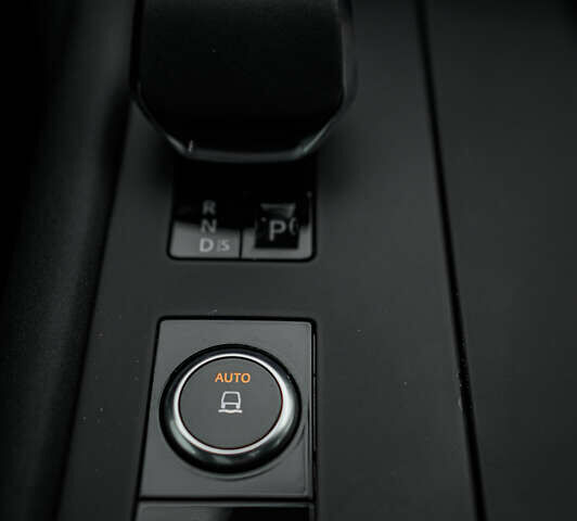 Коричневый Ленд Ровер Дискавери, объемом двигателя 3 л и пробегом 49 тыс. км за 49900 $, фото 91 на Automoto.ua