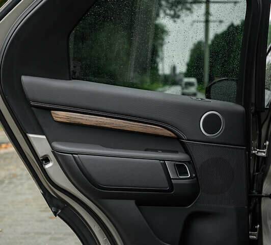 Коричневый Ленд Ровер Дискавери, объемом двигателя 3 л и пробегом 49 тыс. км за 49900 $, фото 60 на Automoto.ua