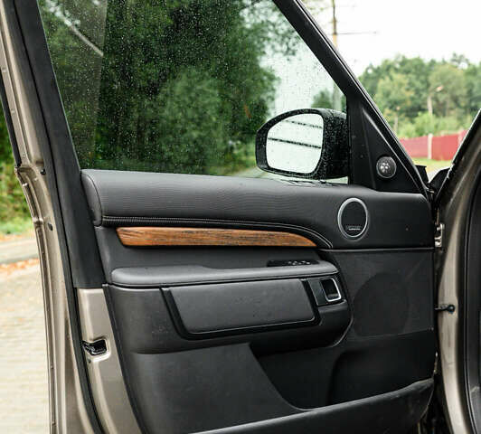 Коричневый Ленд Ровер Дискавери, объемом двигателя 3 л и пробегом 49 тыс. км за 49900 $, фото 69 на Automoto.ua