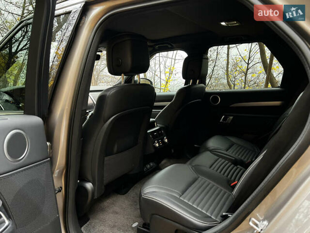 Коричневый Ленд Ровер Дискавери, объемом двигателя 3 л и пробегом 45 тыс. км за 69990 $, фото 19 на Automoto.ua
