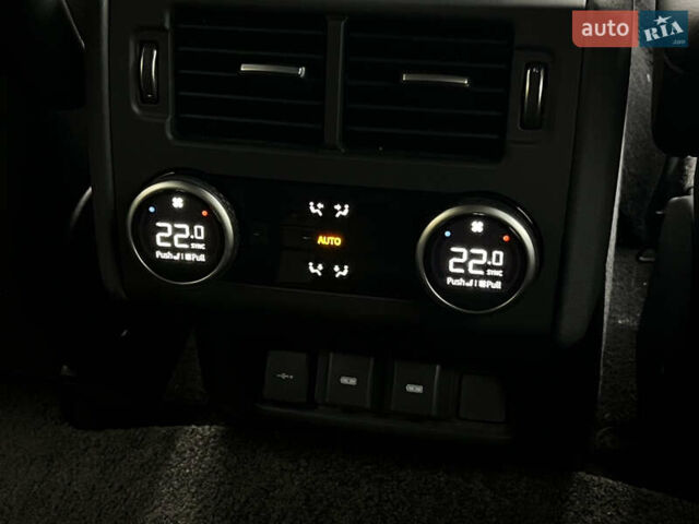 Коричневый Ленд Ровер Дискавери, объемом двигателя 3 л и пробегом 45 тыс. км за 69990 $, фото 23 на Automoto.ua