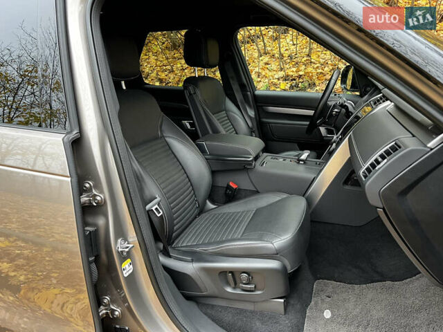 Коричневый Ленд Ровер Дискавери, объемом двигателя 3 л и пробегом 45 тыс. км за 69990 $, фото 25 на Automoto.ua