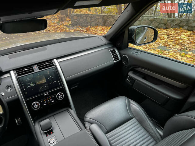 Коричневый Ленд Ровер Дискавери, объемом двигателя 3 л и пробегом 45 тыс. км за 69990 $, фото 18 на Automoto.ua