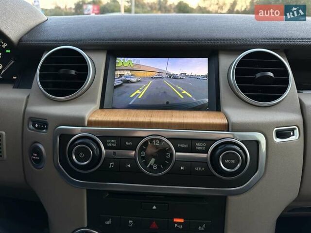 Красный Ленд Ровер Дискавери, объемом двигателя 3 л и пробегом 121 тыс. км за 22950 $, фото 47 на Automoto.ua