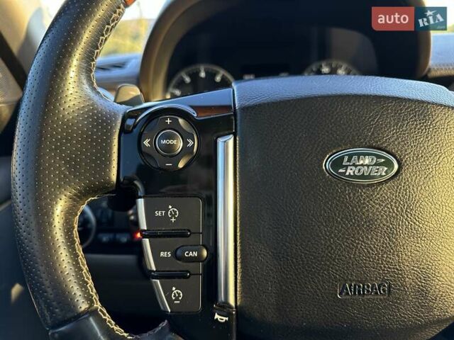 Красный Ленд Ровер Дискавери, объемом двигателя 3 л и пробегом 121 тыс. км за 22950 $, фото 30 на Automoto.ua