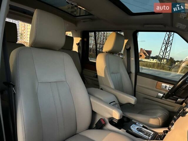 Красный Ленд Ровер Дискавери, объемом двигателя 3 л и пробегом 121 тыс. км за 22950 $, фото 37 на Automoto.ua