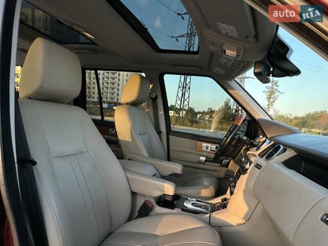 Красный Ленд Ровер Дискавери, объемом двигателя 3 л и пробегом 121 тыс. км за 22950 $, фото 36 на Automoto.ua