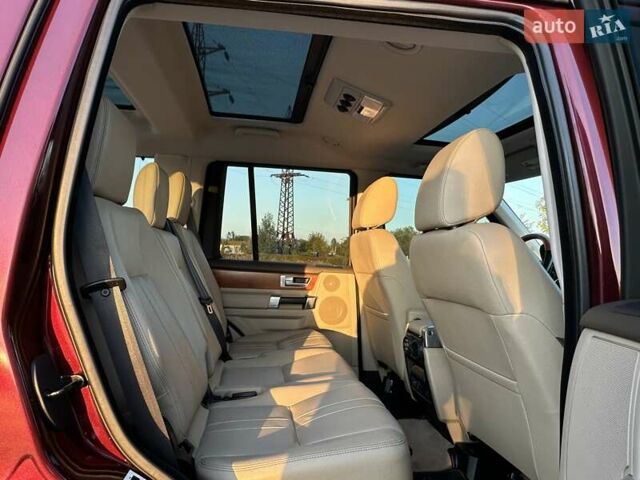 Красный Ленд Ровер Дискавери, объемом двигателя 3 л и пробегом 121 тыс. км за 22950 $, фото 35 на Automoto.ua