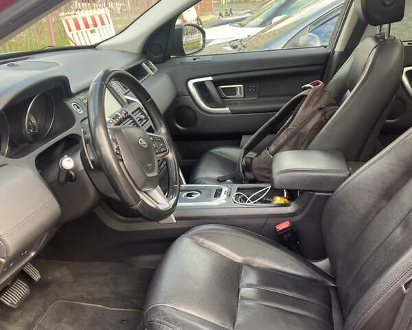 Червоний Ленд Ровер Діскавері, об'ємом двигуна 2 л та пробігом 127 тис. км за 18000 $, фото 6 на Automoto.ua