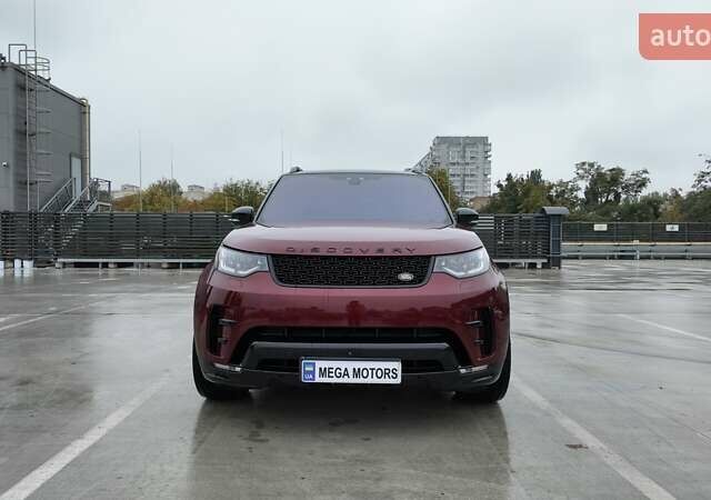 Ленд Ровер Дискавери 2017 в Киеве на Automoto.ua Красный Ленд Ровер Дискавери, объемом двигателя 3 л и пробегом 128 тыс. км за 36990 $, фото 1 на Automoto.ua
