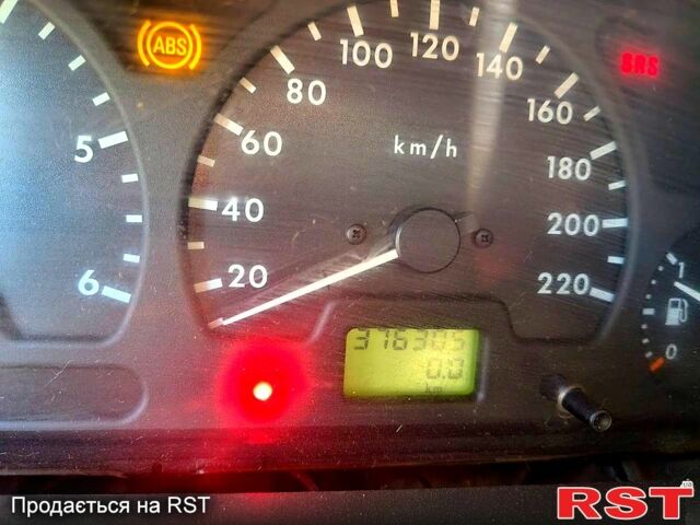 Ленд Ровер Діскавері, об'ємом двигуна 2.5 л та пробігом 376 тис. км за 3000 $, фото 1 на Automoto.ua