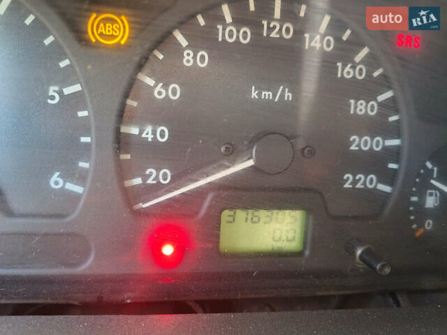 Ленд Ровер Дискавери, объемом двигателя 2.5 л и пробегом 376 тыс. км за 3300 $, фото 11 на Automoto.ua