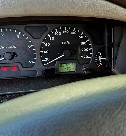 Ленд Ровер Діскавері, об'ємом двигуна 2.5 л та пробігом 0 тис. км за 4500 $, фото 6 на Automoto.ua