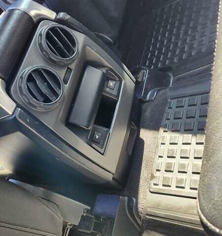 Ленд Ровер Дискавери, объемом двигателя 2.7 л и пробегом 258 тыс. км за 9700 $, фото 18 на Automoto.ua