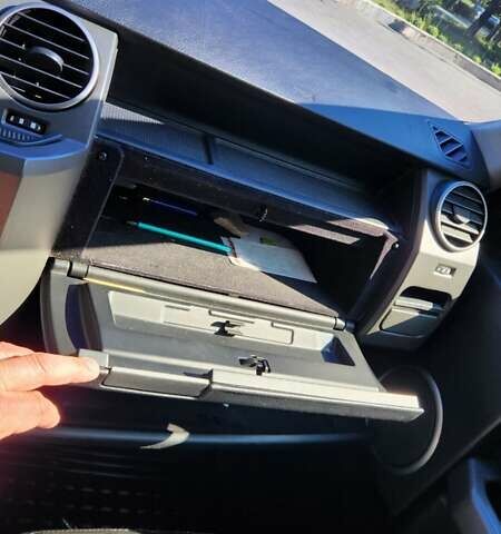 Ленд Ровер Дискавери, объемом двигателя 2.7 л и пробегом 258 тыс. км за 9700 $, фото 24 на Automoto.ua