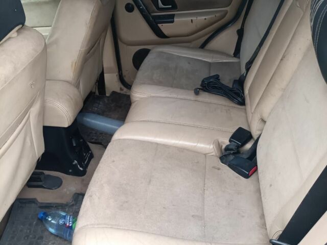 Сірий Ленд Ровер Діскавері, об'ємом двигуна 2 л та пробігом 300 тис. км за 3000 $, фото 5 на Automoto.ua