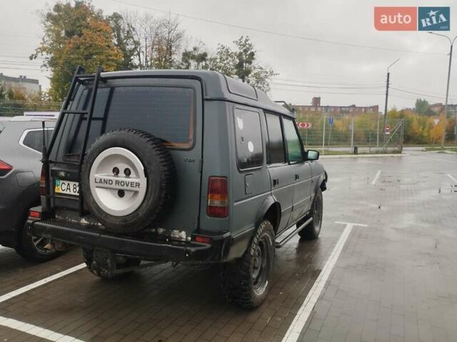 Серый Ленд Ровер Дискавери, объемом двигателя 2.5 л и пробегом 350 тыс. км за 5000 $, фото 1 на Automoto.ua