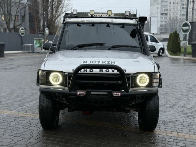 Серый Ленд Ровер Дискавери, объемом двигателя 2.5 л и пробегом 205 тыс. км за 4200 $, фото 4 на Automoto.ua