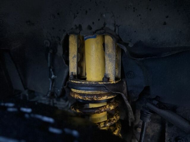 Серый Ленд Ровер Дискавери, объемом двигателя 2.5 л и пробегом 205 тыс. км за 4200 $, фото 11 на Automoto.ua