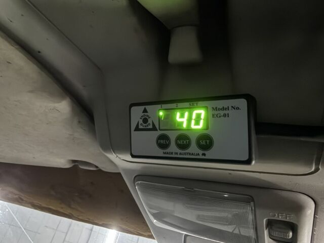 Серый Ленд Ровер Дискавери, объемом двигателя 0 л и пробегом 200 тыс. км за 3500 $, фото 10 на Automoto.ua