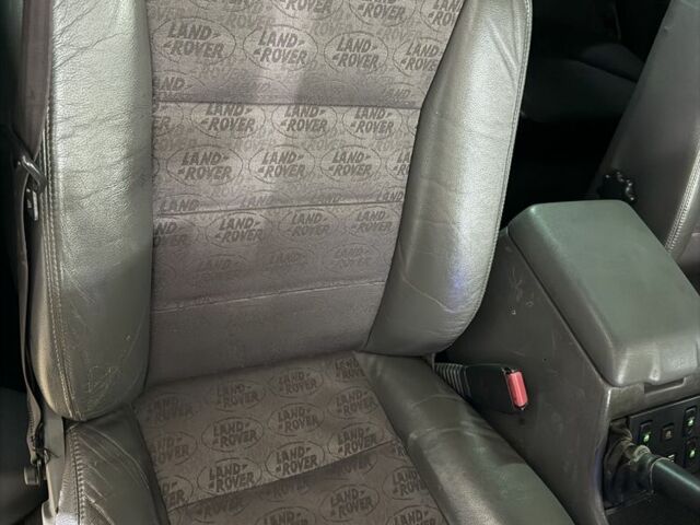 Серый Ленд Ровер Дискавери, объемом двигателя 0 л и пробегом 200 тыс. км за 3500 $, фото 9 на Automoto.ua