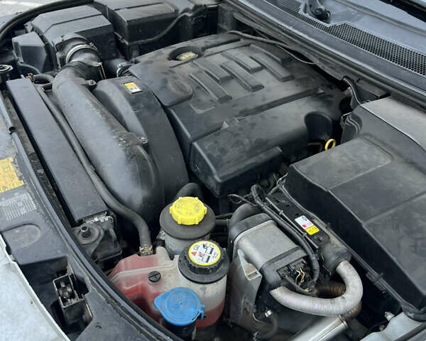 Серый Ленд Ровер Дискавери, объемом двигателя 2.72 л и пробегом 268 тыс. км за 8300 $, фото 12 на Automoto.ua