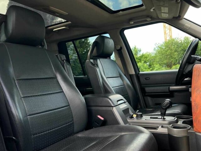 Сірий Ленд Ровер Діскавері, об'ємом двигуна 2.7 л та пробігом 279 тис. км за 10650 $, фото 8 на Automoto.ua