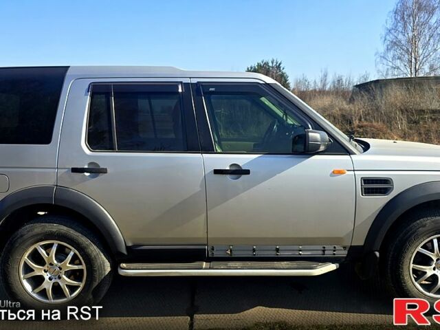 Серый Ленд Ровер Дискавери, объемом двигателя 3 л и пробегом 425 тыс. км за 9000 $, фото 2 на Automoto.ua