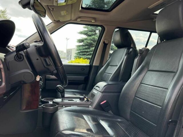 Сірий Ленд Ровер Діскавері, об'ємом двигуна 2.7 л та пробігом 279 тис. км за 10650 $, фото 15 на Automoto.ua