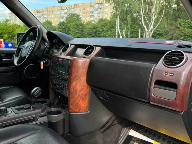 Сірий Ленд Ровер Діскавері, об'ємом двигуна 2.7 л та пробігом 279 тис. км за 10650 $, фото 9 на Automoto.ua