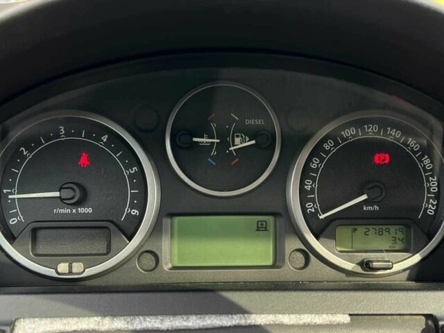 Сірий Ленд Ровер Діскавері, об'ємом двигуна 2.7 л та пробігом 279 тис. км за 10650 $, фото 23 на Automoto.ua