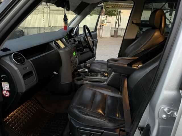 Серый Ленд Ровер Дискавери, объемом двигателя 2.7 л и пробегом 200 тыс. км за 5240 $, фото 16 на Automoto.ua