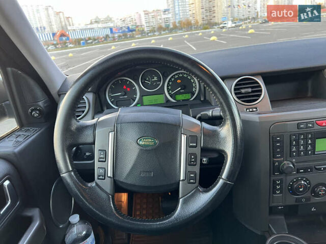 Серый Ленд Ровер Дискавери, объемом двигателя 2.72 л и пробегом 361 тыс. км за 12000 $, фото 6 на Automoto.ua