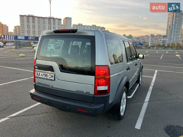 Серый Ленд Ровер Дискавери, объемом двигателя 2.72 л и пробегом 361 тыс. км за 12000 $, фото 4 на Automoto.ua
