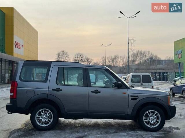 Серый Ленд Ровер Дискавери, объемом двигателя 2.7 л и пробегом 273 тыс. км за 8300 $, фото 4 на Automoto.ua