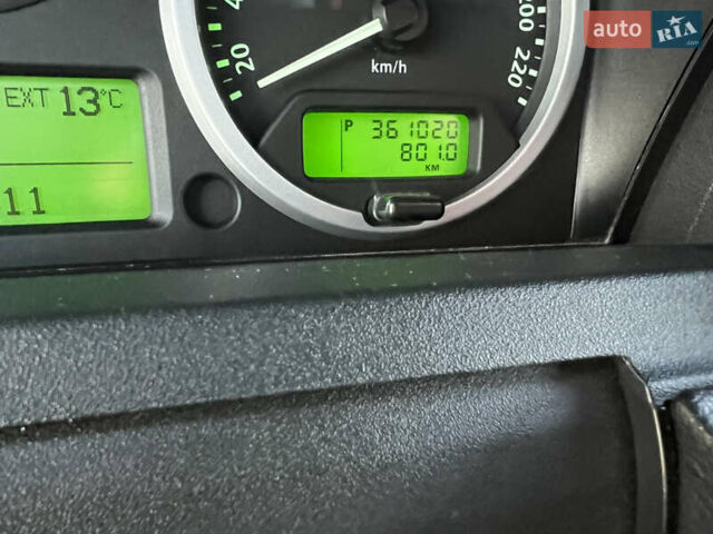 Серый Ленд Ровер Дискавери, объемом двигателя 2.72 л и пробегом 361 тыс. км за 12000 $, фото 12 на Automoto.ua