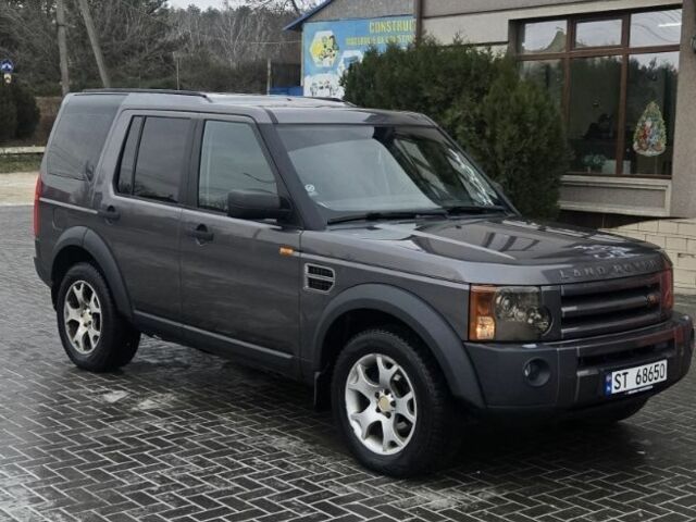 Серый Ленд Ровер Дискавери, объемом двигателя 3 л и пробегом 250 тыс. км за 6731 $, фото 4 на Automoto.ua