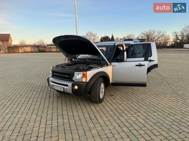 Серый Ленд Ровер Дискавери, объемом двигателя 2.72 л и пробегом 276 тыс. км за 9999 $, фото 4 на Automoto.ua