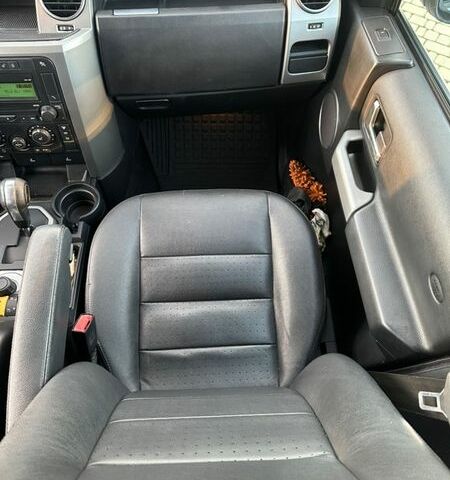 Серый Ленд Ровер Дискавери, объемом двигателя 2.72 л и пробегом 276 тыс. км за 9999 $, фото 22 на Automoto.ua