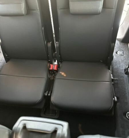 Серый Ленд Ровер Дискавери, объемом двигателя 2.72 л и пробегом 276 тыс. км за 9999 $, фото 1 на Automoto.ua