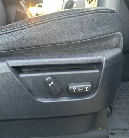 Серый Ленд Ровер Дискавери, объемом двигателя 2.72 л и пробегом 277 тыс. км за 9500 $, фото 27 на Automoto.ua