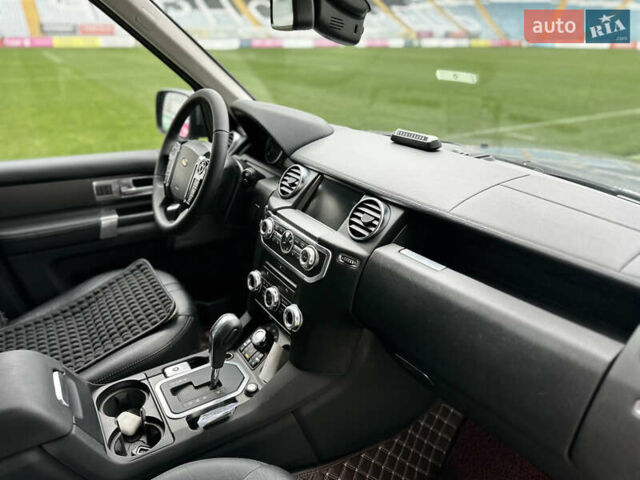 Серый Ленд Ровер Дискавери, объемом двигателя 2.99 л и пробегом 254 тыс. км за 17900 $, фото 49 на Automoto.ua