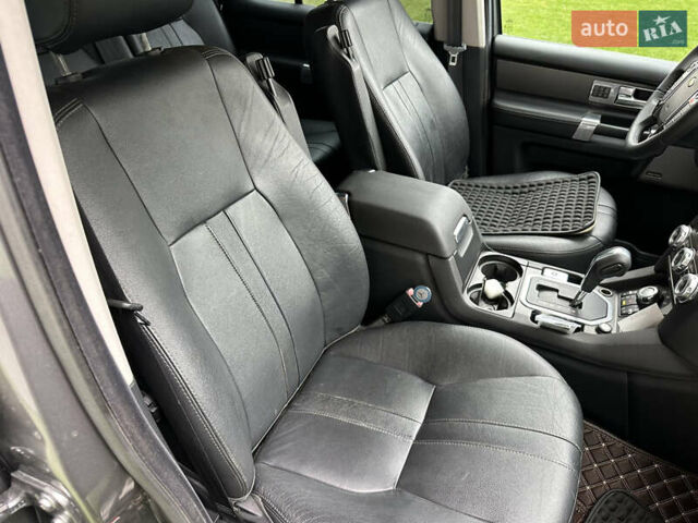 Серый Ленд Ровер Дискавери, объемом двигателя 2.99 л и пробегом 254 тыс. км за 15999 $, фото 46 на Automoto.ua