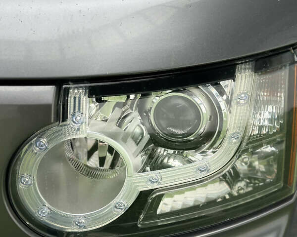 Серый Ленд Ровер Дискавери, объемом двигателя 2.99 л и пробегом 254 тыс. км за 15999 $, фото 14 на Automoto.ua