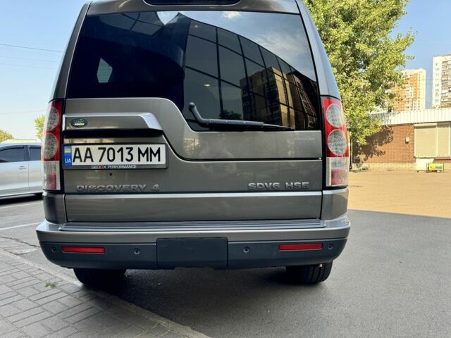 Серый Ленд Ровер Дискавери, объемом двигателя 3 л и пробегом 144 тыс. км за 15500 $, фото 4 на Automoto.ua